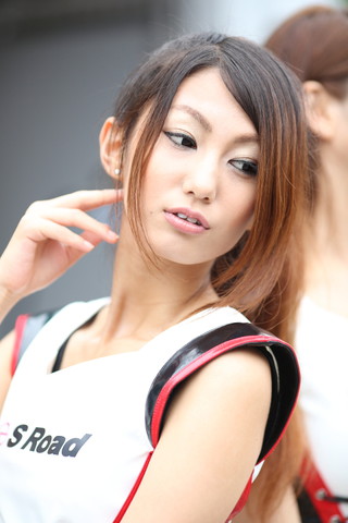 予選日ピットウォーク: レースクイーン