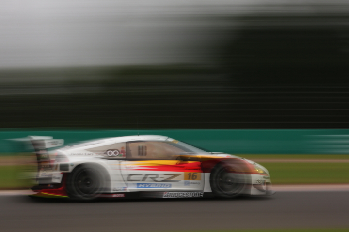 ノックアウト予選: MUGEN CR-Z GT（武藤英紀／中山友貴組）