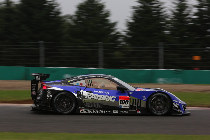 ノックアウト予選: RAYBRIG HSV-010（伊沢拓也／小暮卓史組）