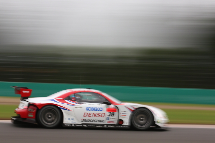 ノックアウト予選: DENSO KOBELCO SC430（脇阪寿一／石浦宏明組）