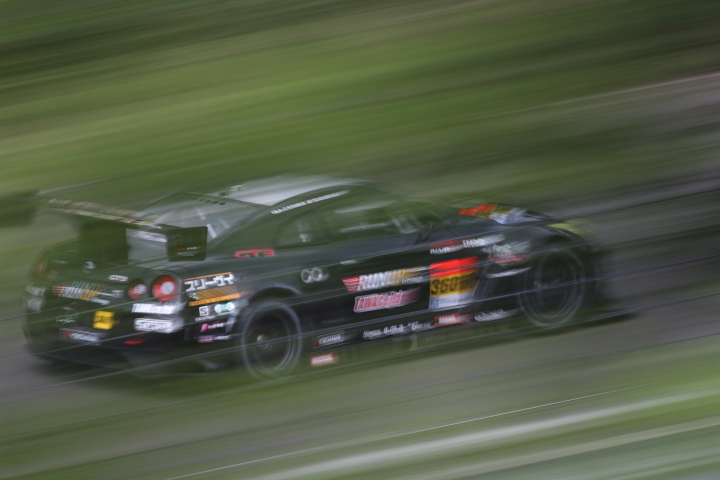フリー走行: RUN UP GROUP GT-R（白坂卓也／田中篤組）