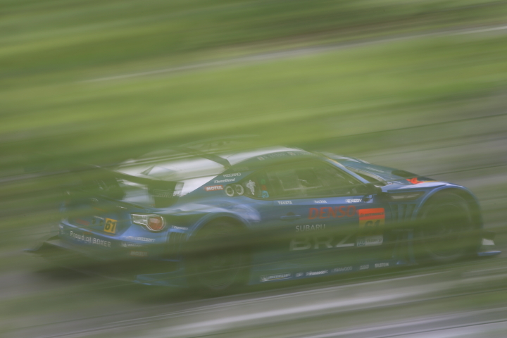 フリー走行: SUBARU BRZ R&D SPORT（山野哲也／佐々木孝太組）