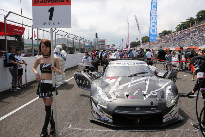 スターティンググリッド: REITO MOLA GT-R （本山哲／関口雄飛組）