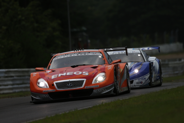 決勝: ENEOS SUSTINA SC430（大嶋和也／国本雄資組）