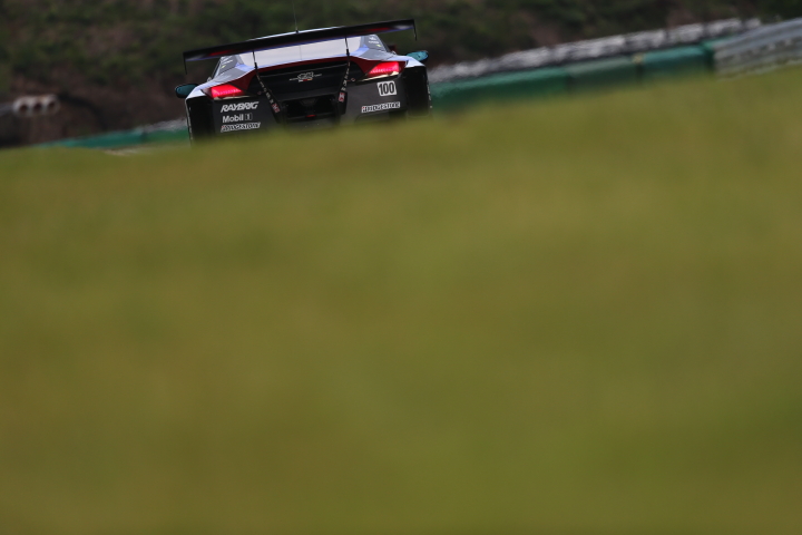 決勝: RAYBRIG HSV-010（伊沢拓也／小暮卓史組）