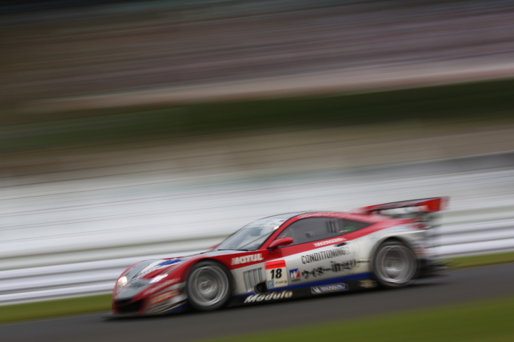 決勝: ウイダー モデューロ HSV-010（山本尚貴／フレデリック・マコヴィッキィ組）