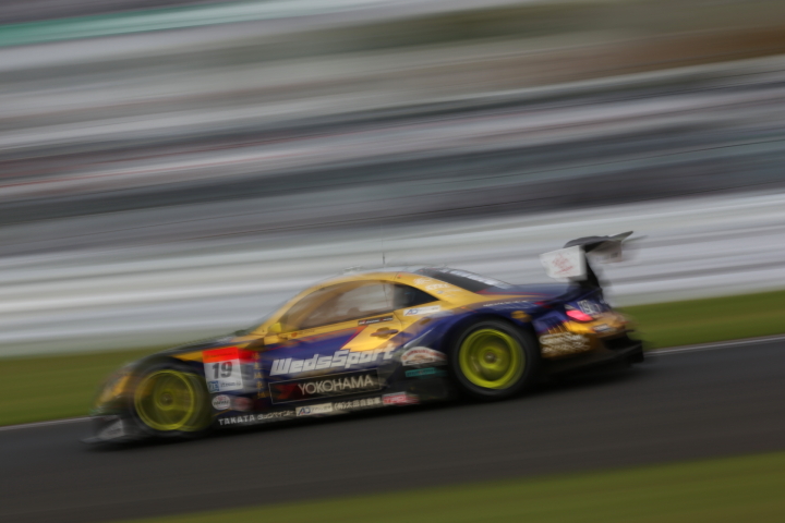 決勝: WedsSport ADVAN SC430（荒聖治／アンドレ・クート組）
