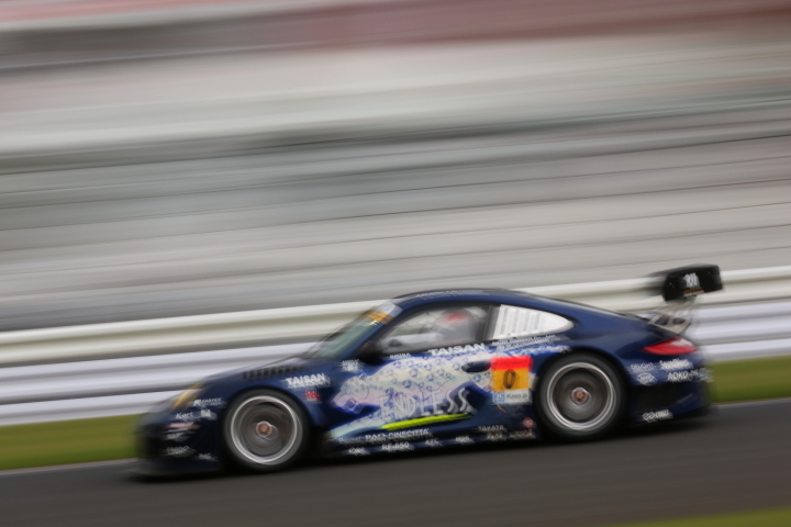 GT300クラス決勝3位はENDLESS TAISAN PORSCE（峰尾恭輔／横溝直輝組）