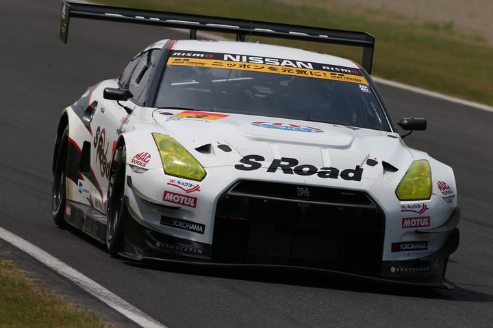 ノックアウト予選: GT300クラス予選2位はS Road NDDP GT-R（星野一樹／佐々木大樹／ルーカス・オルドネス組）