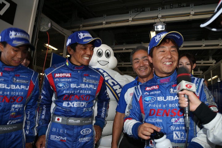 ノックアウト予選: GT300クラスのポールシッター（山野哲也／佐々木孝太／井口卓人組）