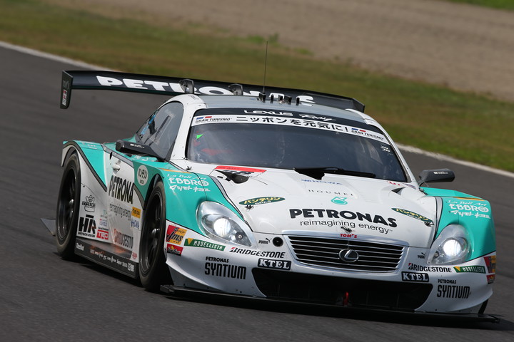 ノックアウト予選: GT500クラス予選3位はPETRONAS TOM'S SC430（中嶋一貴／ジェームス・ロシター組）