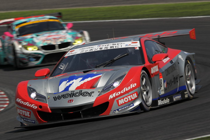 決勝レース: ウイダー モデューロ HSV-010（山本尚貴／フレデリック・マコヴィッキィ組）