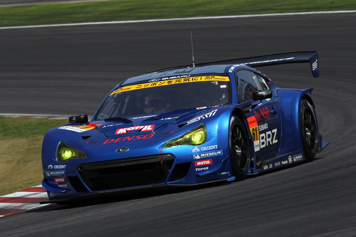 決勝レース: SUBARU BRZ R&D SPORT（山野哲也／佐々木孝太／井口卓人組）