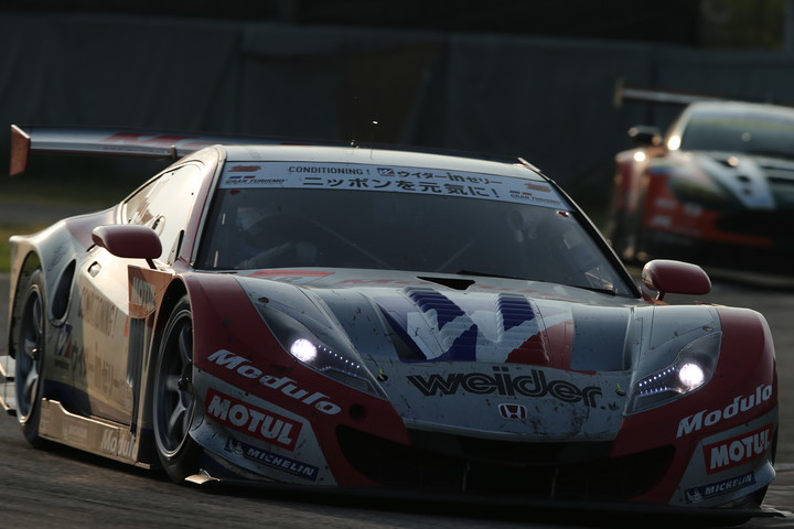 ウイダー モデューロ HSV-010（山本尚貴／フレデリック・マコヴィッキィ組）