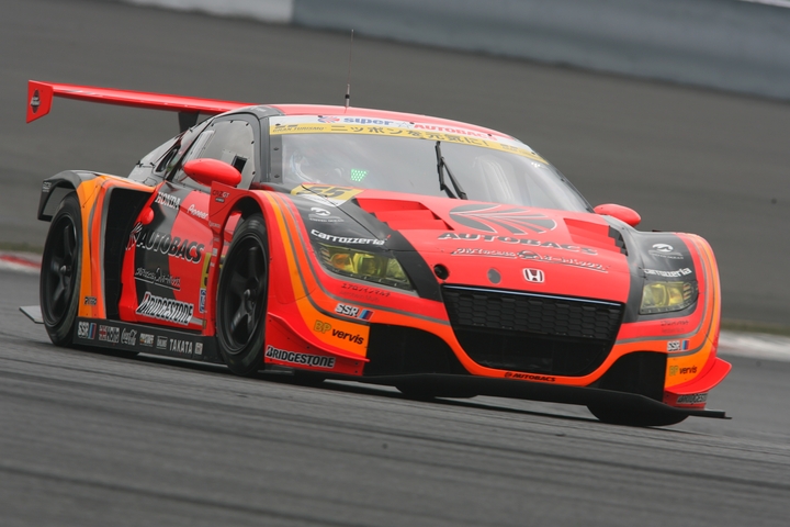 ノックアウト予選: GT300クラスポールポジションはARTA CR-Z GT（高木真一／小林崇志組）、圧倒的な速さを見せつけた