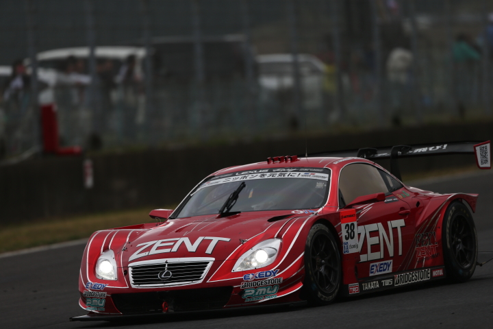 GT500クラス決勝2位はZENT CERUMO SC430（立川祐路／平手晃平組）