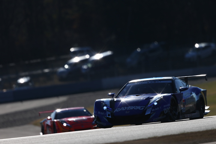 スーパーGT500クラス第1レース公式予選: 小暮卓史（RAYBRIG HSV-010）
