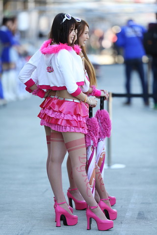 ピットウォーク: レースクイーン