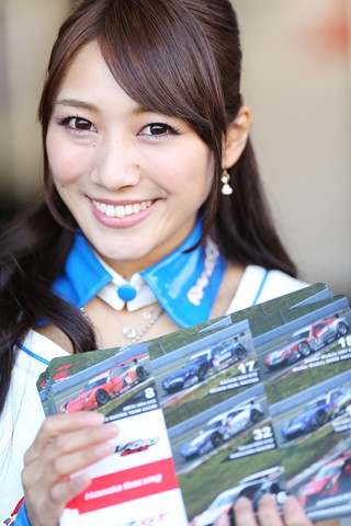 ピットウォーク: レースクイーン