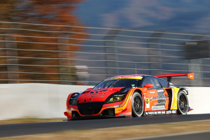スーパーGT300クラス第1レース決勝: 小林崇志（ARTA CR-Z GT）