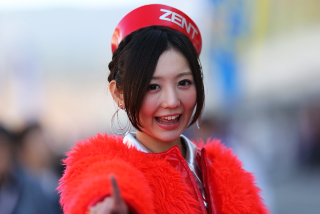 パレード: レースクイーン