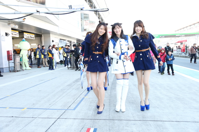 パレード: レースクイーン