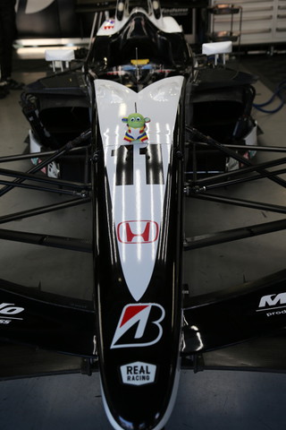 パレード: 中山友貴車（SF:HP REAL RACING）