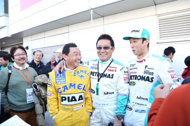 レジェンドカップ: 中嶋悟、舘信秀、中嶋一貴