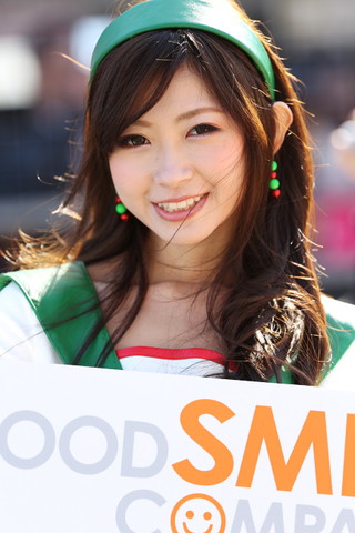 レジェンドカップ: レースクイーン