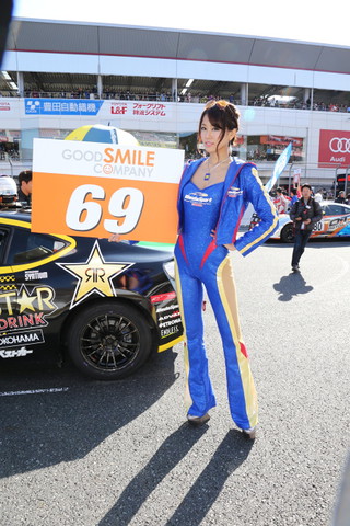 レジェンドカップ: レースクイーン