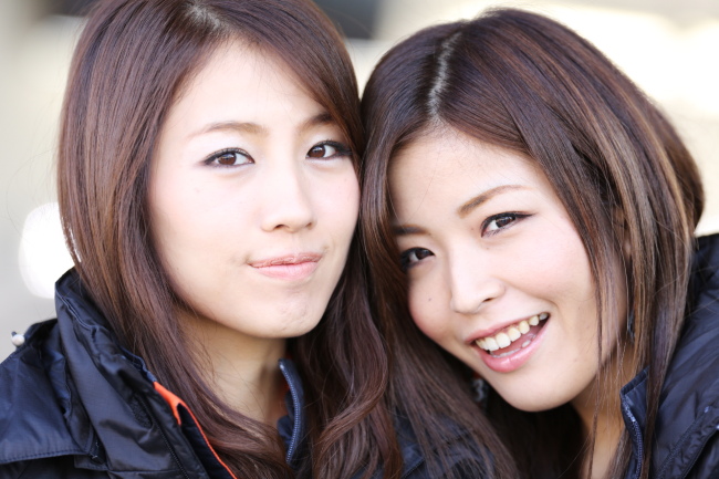 レジェンドカップ: レースクイーン