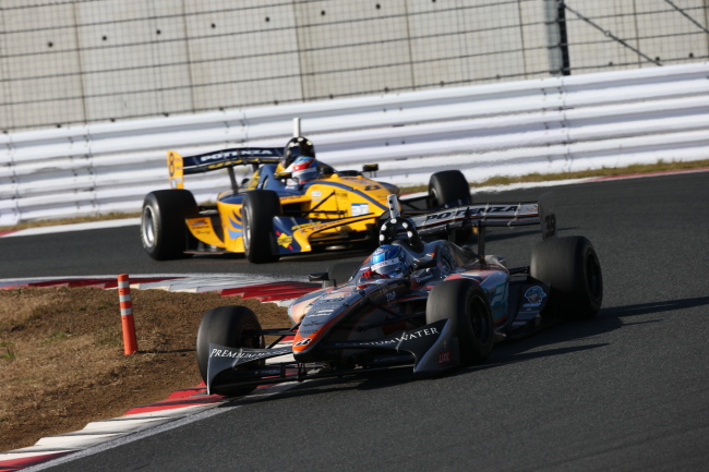 スーパーフォーミュラ決勝: 国本雄資（P.MU/CERUMO·INGING）