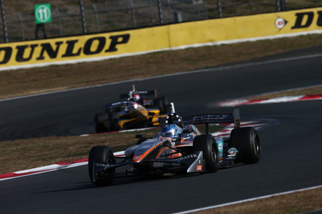 スーパーフォーミュラ決勝: 国本雄資（P.MU/CERUMO·INGING）