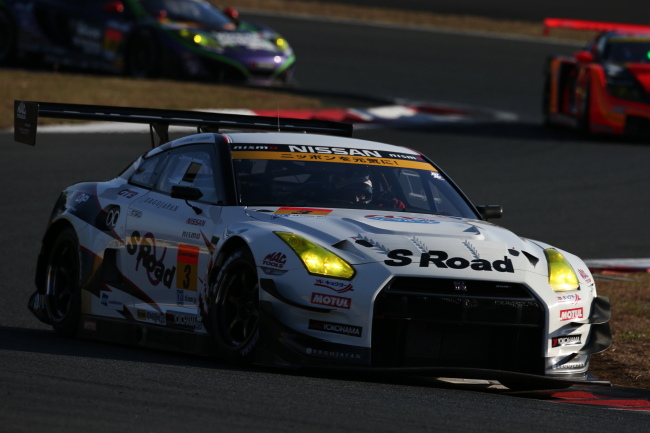 スーパーGT300クラス第2レース決勝: 星野一樹（S Road NDDP GT-R）