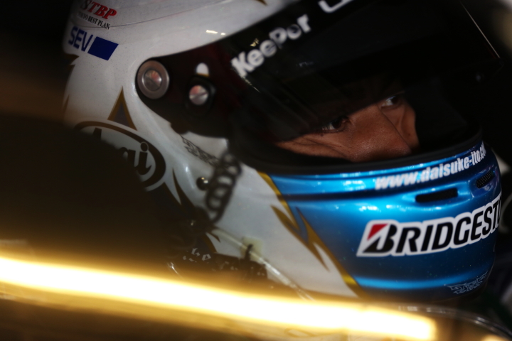 公式練習: 伊藤大輔（KeePer TOM'S SC430）