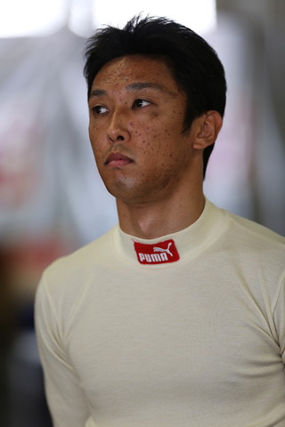 公式練習: 中嶋一貴（PETRONAS TOM'S SC430）