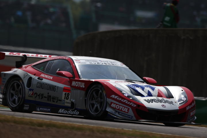 公式練習: ウイダー モデューロ HSV-010（山本尚貴／フレデリック・マコヴィッキィ組）