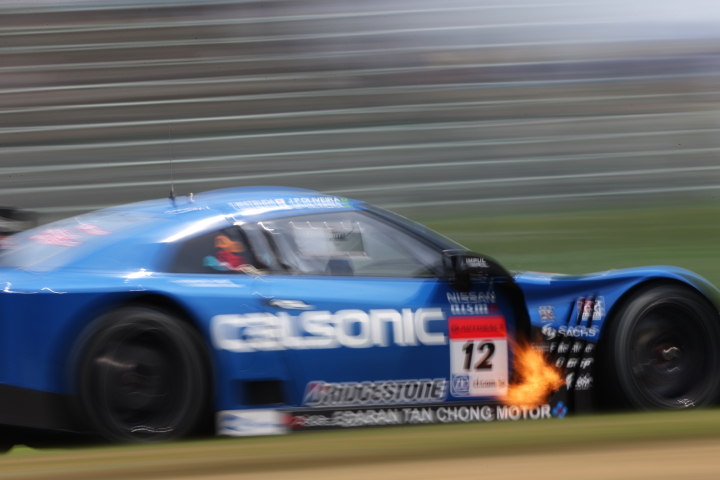 公式練習: カルソニックIMPUL GT-R（松田次生／ジョアオ・パオロ・デ・オリベイラ組）