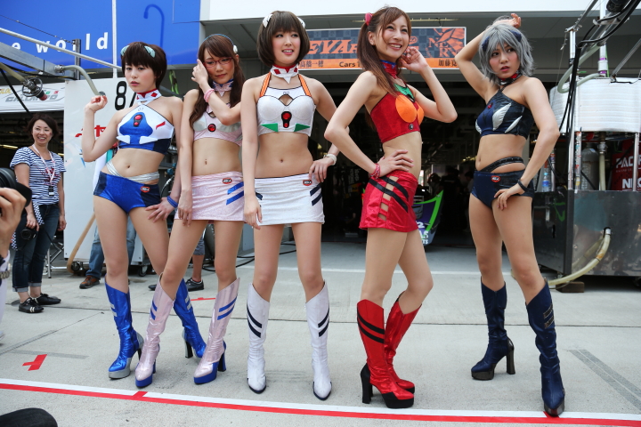 ピットウォーク: レースクイーン