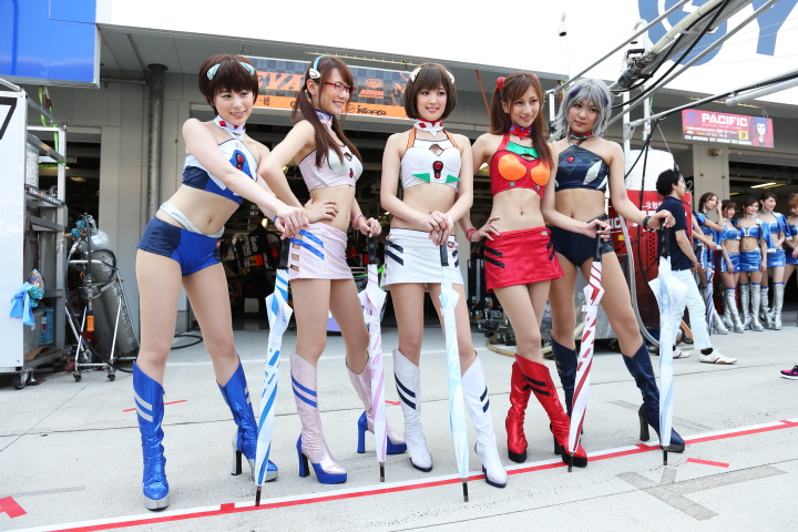 ピットウォーク: レースクイーン