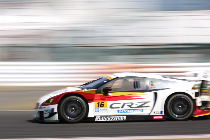 ノックアウト予選Q1: MUGEN CR-Z GT（武藤英紀／中山友貴組）