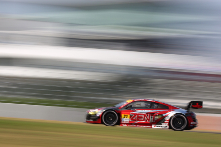 ノックアウト予選Q2: ZENT Audi R8 LMS ultra（都筑晶裕／リチャード・ライアン組）