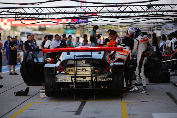 キッズウォーク: ARTA CR-Z GT（高木真一／小林崇志／野尻智紀組）