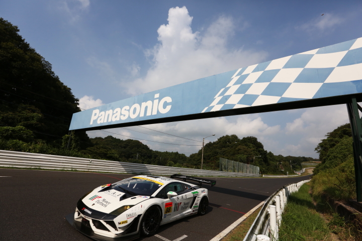 フリー走行: マネパ ランボルギーニ GT3（織戸学／青木孝行組）