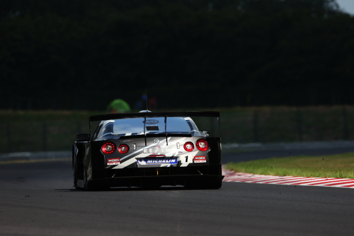 フリー走行: REITO MOLA GT-R （本山哲／関口雄飛組）