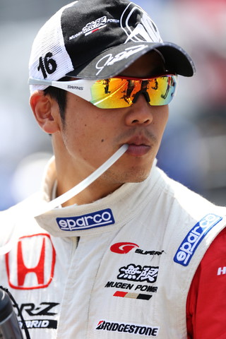 スターティンググリッド: 中山友貴（MUGEN CR-Z GT）