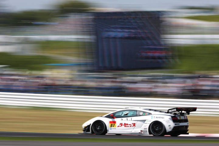 決勝レース: ラ・セーヌ ランボルギーニ GT3（山内英輝／吉本大樹組）