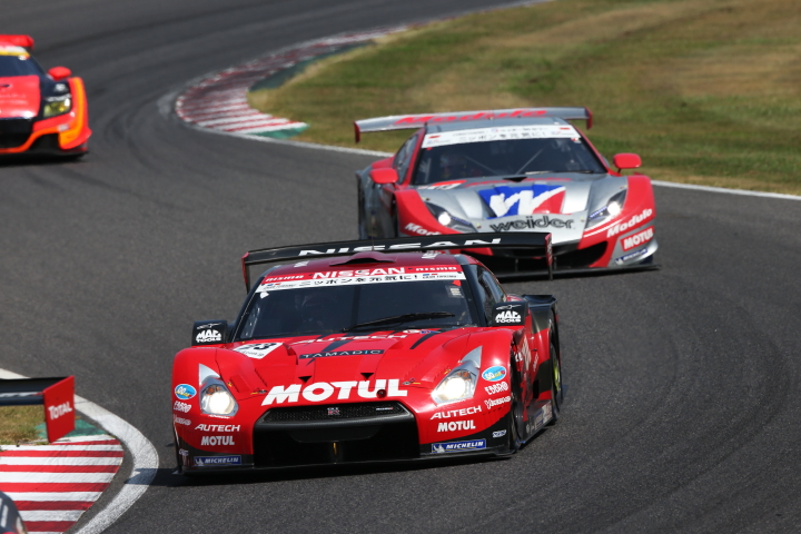 決勝レース: MOTUL AUTECH GT-R（柳田真孝／ロニー・クインタレッリ組）