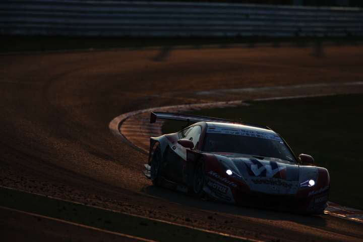 決勝レース: ウイダー モデューロ HSV-010（山本尚貴／フレデリック・マコヴィッキィ組）