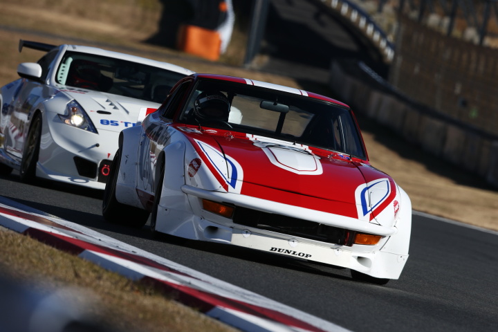 ニスモフェスティバル: フェアレディZ・240ZGレース仕様車